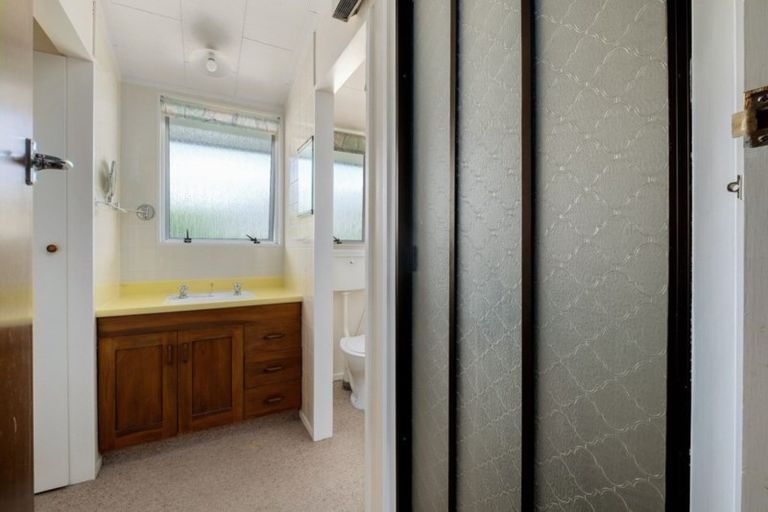 Photo of property in 4 Clematis Court, Wanaka, 9305