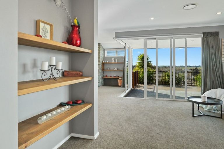 Photo of property in 11 Katania Heights, Brightwater, 7022