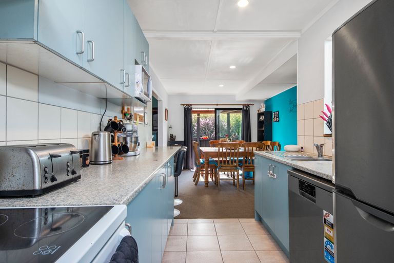 Photo of property in 106 Queen Street, Waiuku, 2123