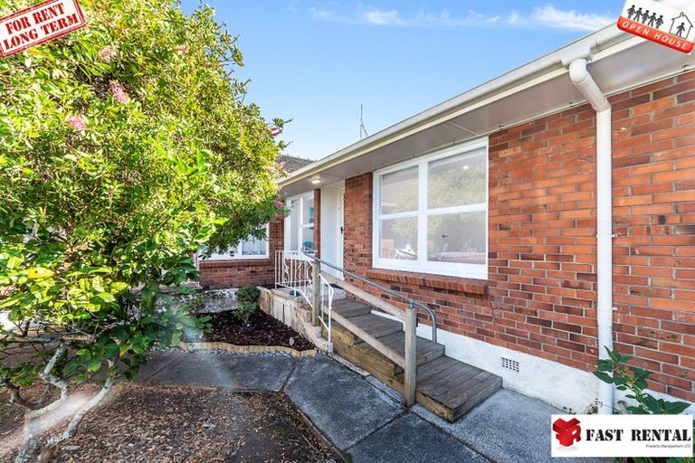 Photo of property in 4/35 Shakespeare Road, Milford, Auckland, 0620
