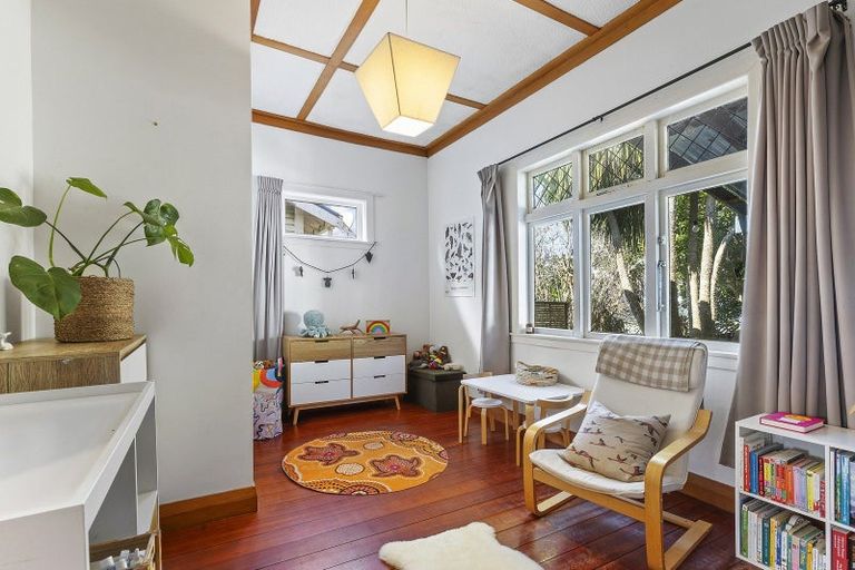 Photo of property in 39 Dee Street, Island Bay, Wellington, 6023