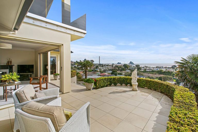 Photo of property in 448 Devon Street West, Lynmouth, New Plymouth, 4310