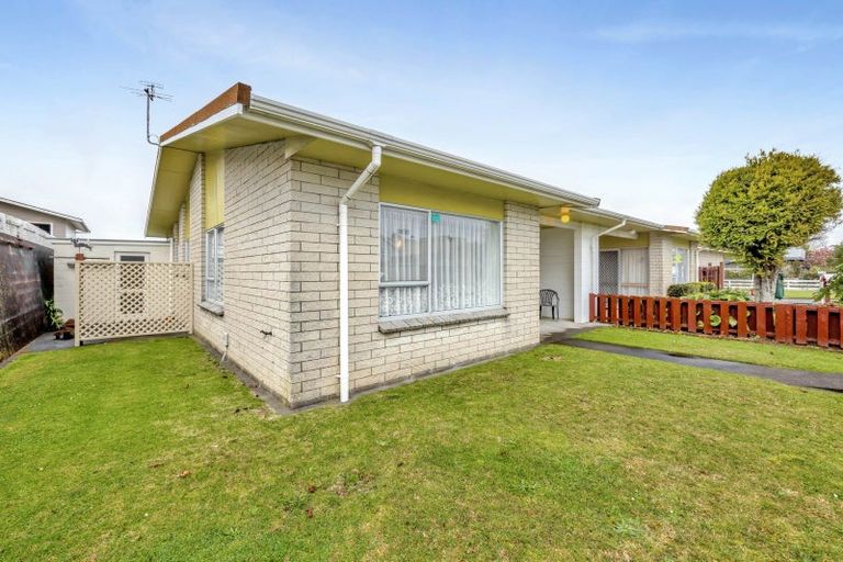 Photo of property in 1/81 Clawton Street, Westown, New Plymouth, 4310