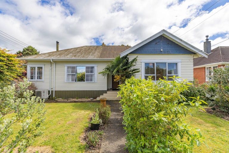 Photo of property in 100 Ngatai Street, Taumarunui, 3920