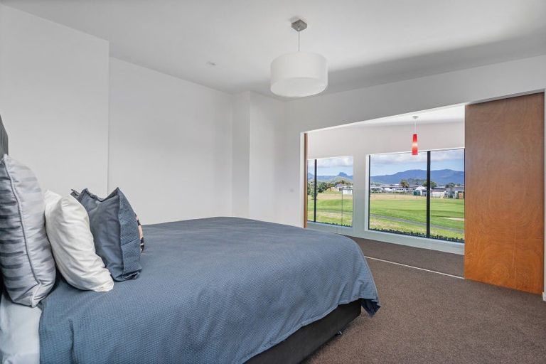 Photo of property in 116 Taupata Way, Matarangi, Whitianga, 3592