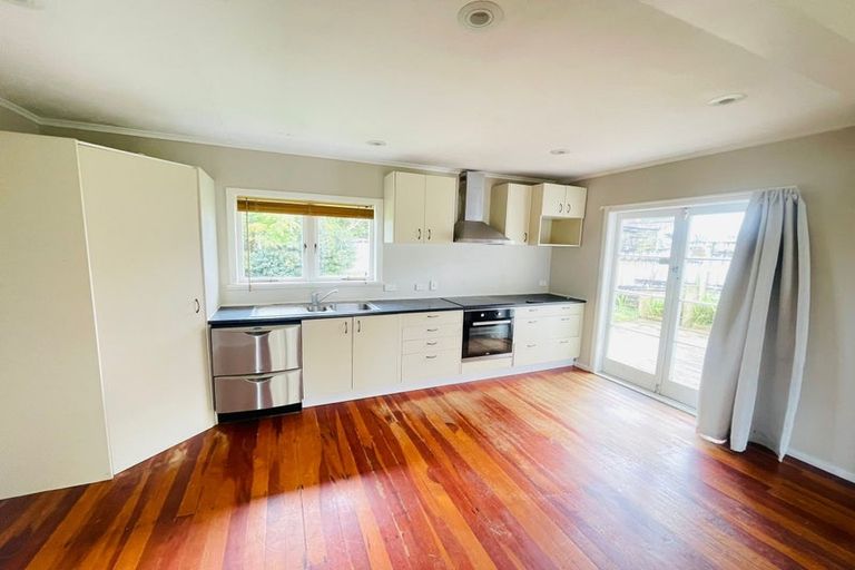 Photo of property in 1/12 Christmas Road, Manurewa, Auckland, 2102