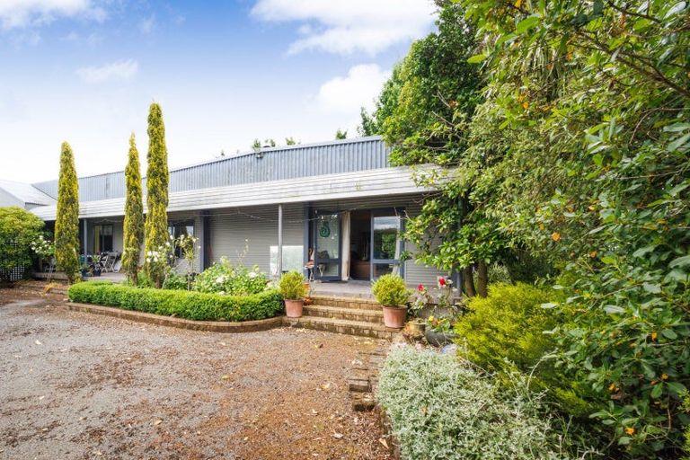 Photo of property in 422 Gillespies Line, Kairanga, Palmerston North, 4475