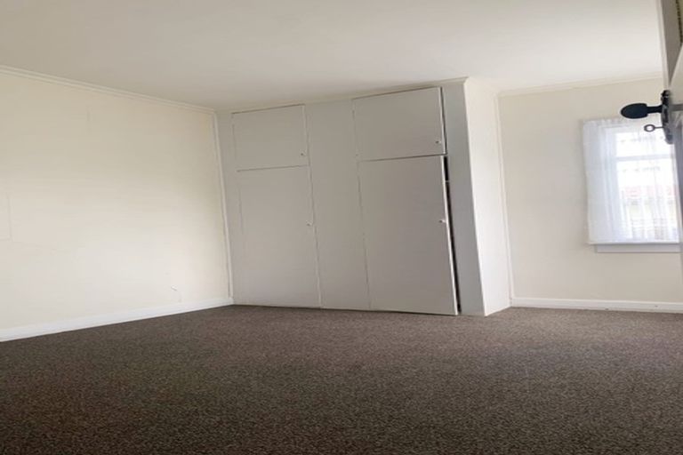 Photo of property in 68 Main Road, Titahi Bay, Porirua, 5022