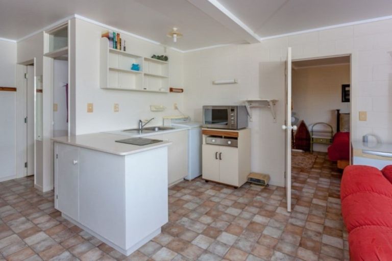 Photo of property in 127 Bruce Wallace Place, Whangamata, 3620