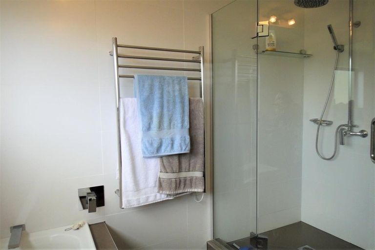 Photo of property in 136 One Tree Point Road, One Tree Point, 0118