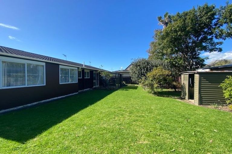 Photo of property in 10 Mimosa Place, Half Moon Bay, Auckland, 2012
