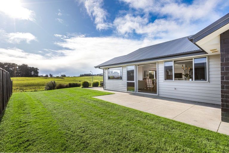 Photo of property in 15b Goble Road, Clarks Beach, Pukekohe, 2679