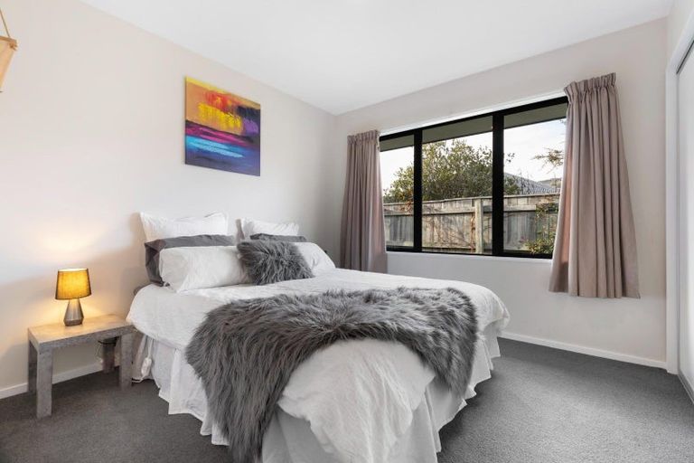 Photo of property in 8 Judge And Jury Drive, Lake Hayes, Queenstown, 9304