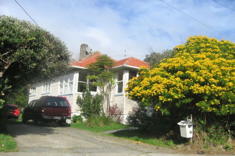 Photo of property in 25 Martin Street, Ranui, Porirua, 5024