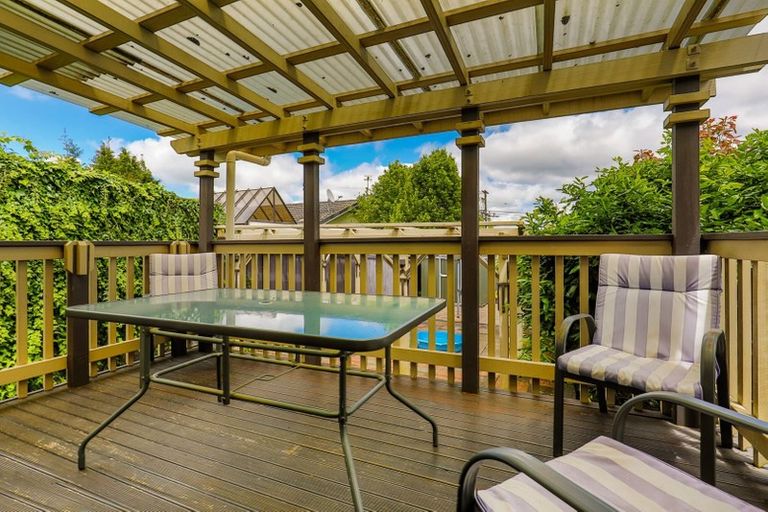 Photo of property in 1a James Laurie Street, Henderson, Auckland, 0612