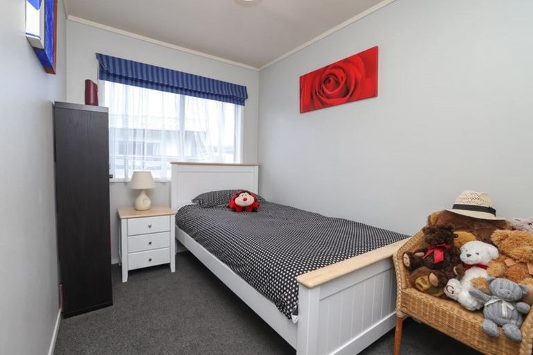 Photo of property in 12 Camden Place, Pukete, Hamilton, 3200