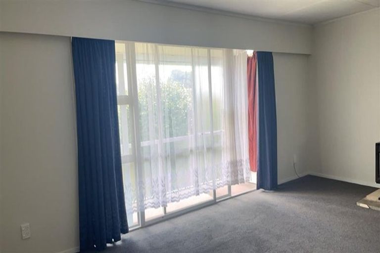 Photo of property in 28 Heather Street, Levin, 5510