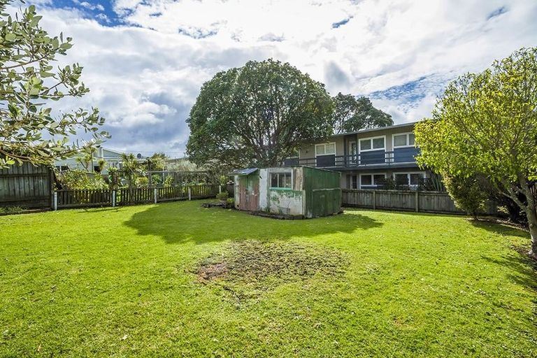 Photo of property in 78a Lake Road, Narrow Neck, Auckland, 0624