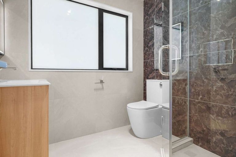 Photo of property in 22c Justamere Place, Weymouth, Auckland, 2103