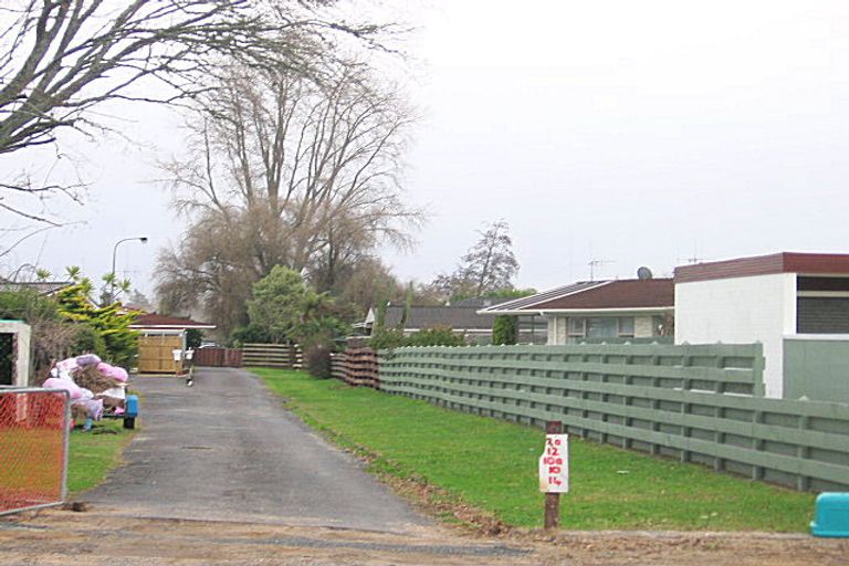Photo of property in 10 Dalgliesh Avenue, Forest Lake, Hamilton, 3200