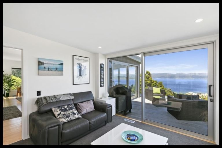 Photo of property in 50 Homebush Road, Khandallah, Wellington, 6035