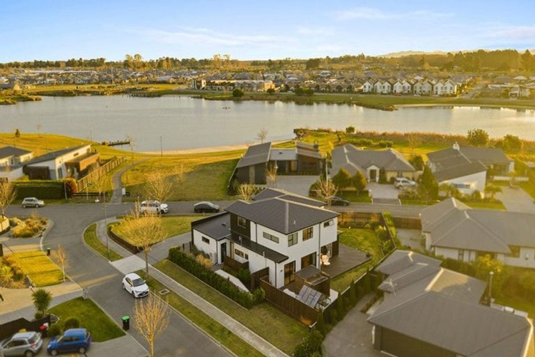 Photo of property in 1 De Surville Way, Pegasus, 7612