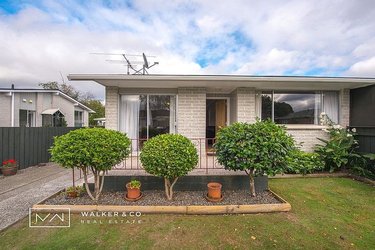 Photo of property in 5 Flavia Grove, Clouston Park, Upper Hutt, 5018