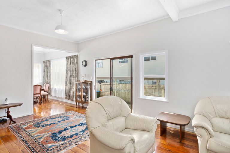 Photo of property in 1282b Papamoa Beach Road, Papamoa Beach, Papamoa, 3118