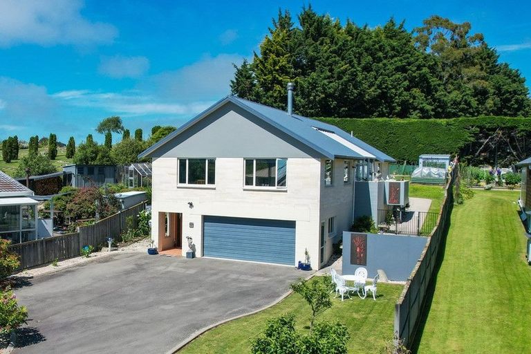 Photo of property in 4 Leven Street, South Hill, Oamaru, 9400