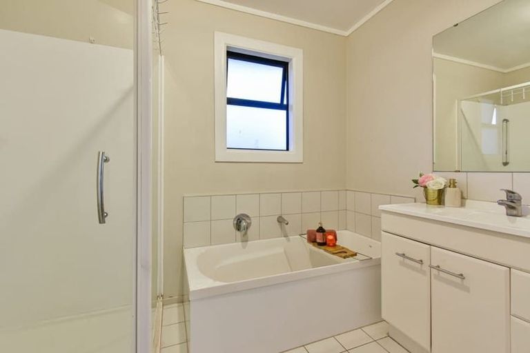 Photo of property in 83 Thompson Terrace, Manurewa, Auckland, 2102