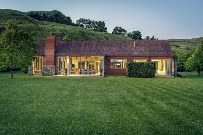 Photo of property in 4 Ellen Johnson Terrace, Lake Hayes, Queenstown, 9371