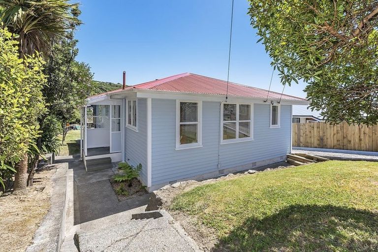 Photo of property in 25 Matatiro Street, Titahi Bay, Porirua, 5022
