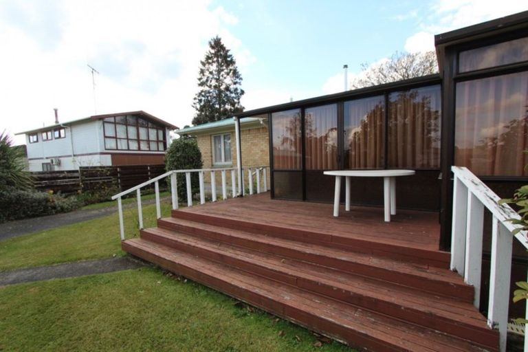 Photo of property in 32 Pohutukawa Drive, Tokoroa, 3420