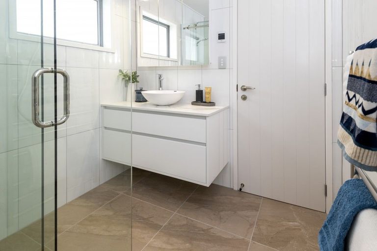 Photo of property in 1/13 Estelle Place, Farm Cove, Auckland, 2012