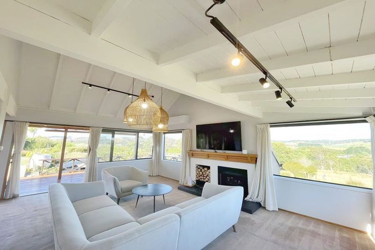 Photo of property in 186 Taylor Road, Waimauku, 0882