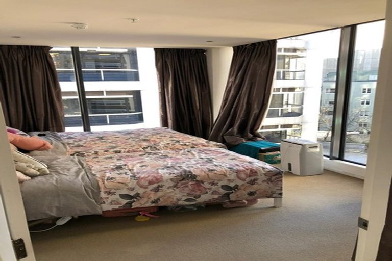 Photo of property in The Quay, 1002/332 Lambton Quay, Wellington Central, Wellington, 6011