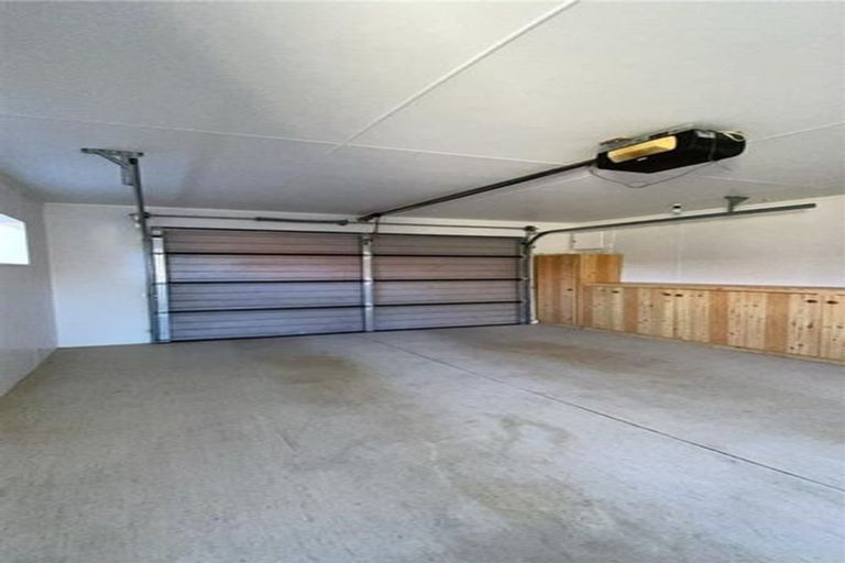 Photo of property in 240b Devonport Road, Tauranga, 3110