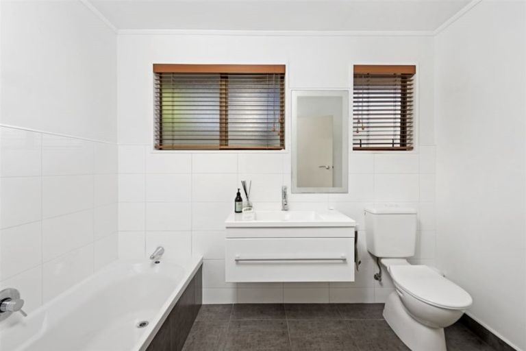 Photo of property in 3/33 Golf Road, Mount Maunganui, 3116