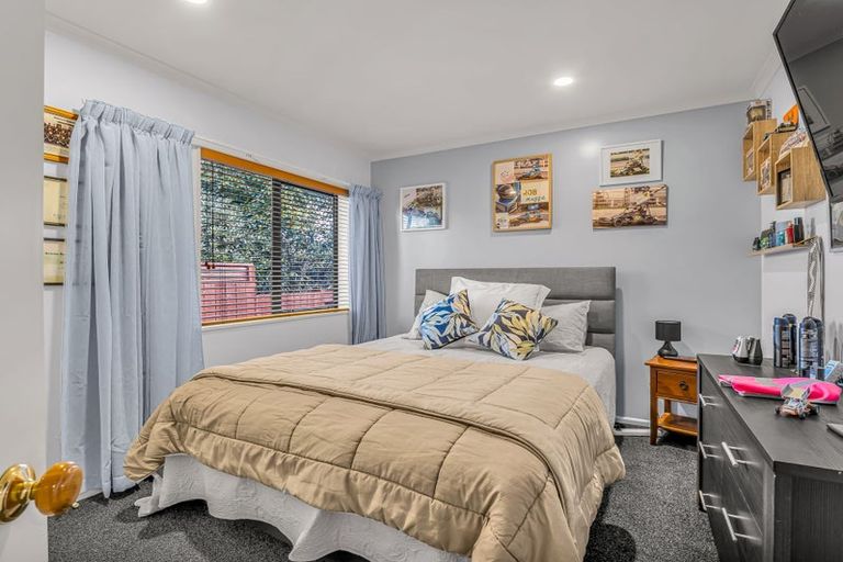 Photo of property in 6 Mccahon Drive, Pukehangi, Rotorua, 3015