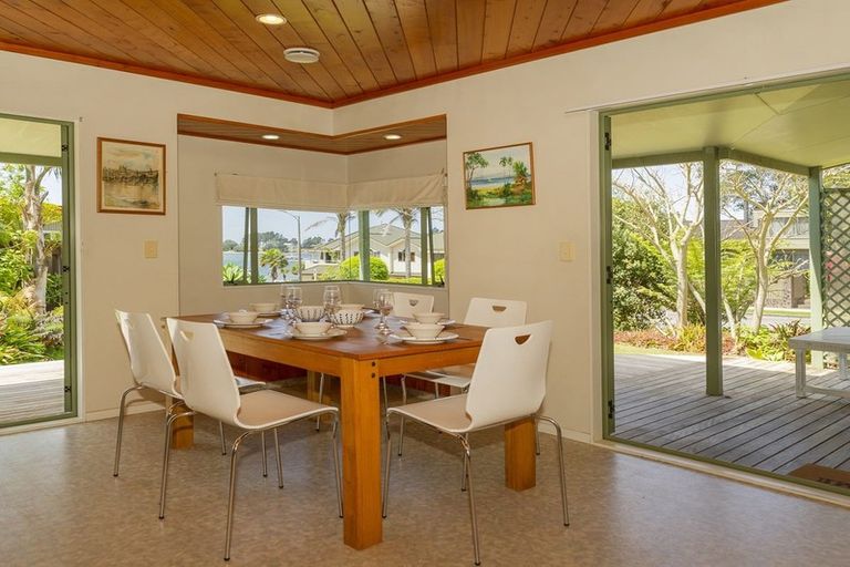 Photo of property in 8 Wharf Road, Tairua, 3508