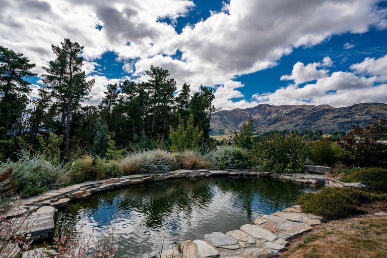 Photo of property in 15 Fort Place, Hawea Flat, Wanaka, 9382