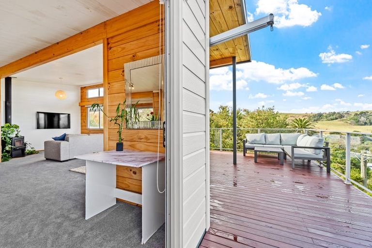 Photo of property in 79 Clinton Road, Tawharanui Peninsula, Warkworth, 0986