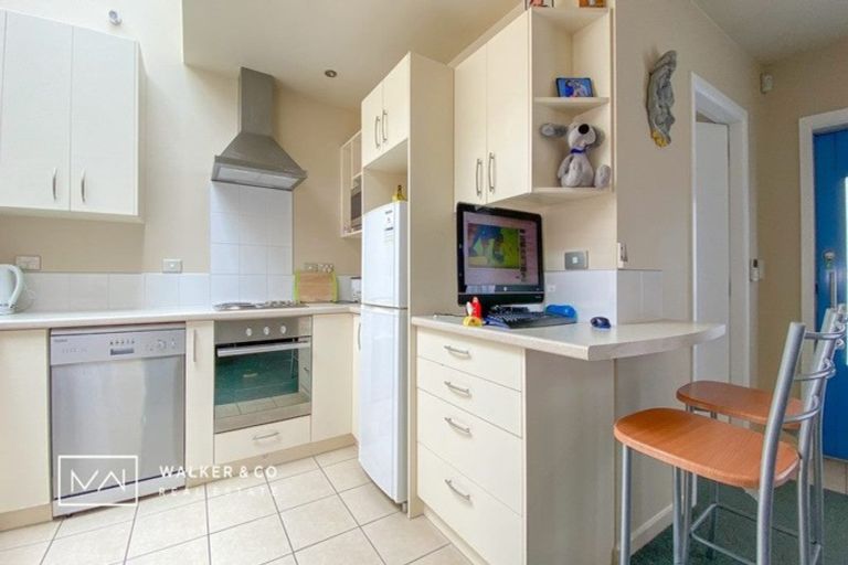 Photo of property in 3/110 Martin Street, Wallaceville, Upper Hutt, 5018