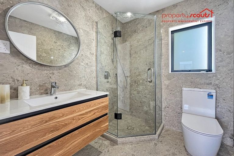 Photo of property in 2/12 Manuwai Road, Torbay, Auckland, 0630