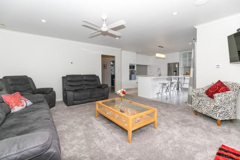 Photo of property in 2 Peninsula Point, Huntington, Hamilton, 3210