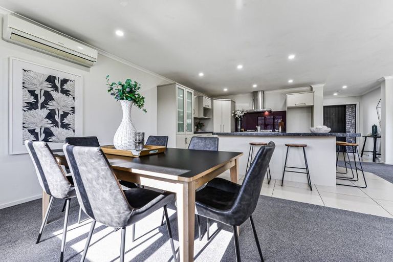 Photo of property in 8 Mosslea Court, Rototuna North, Hamilton, 3210