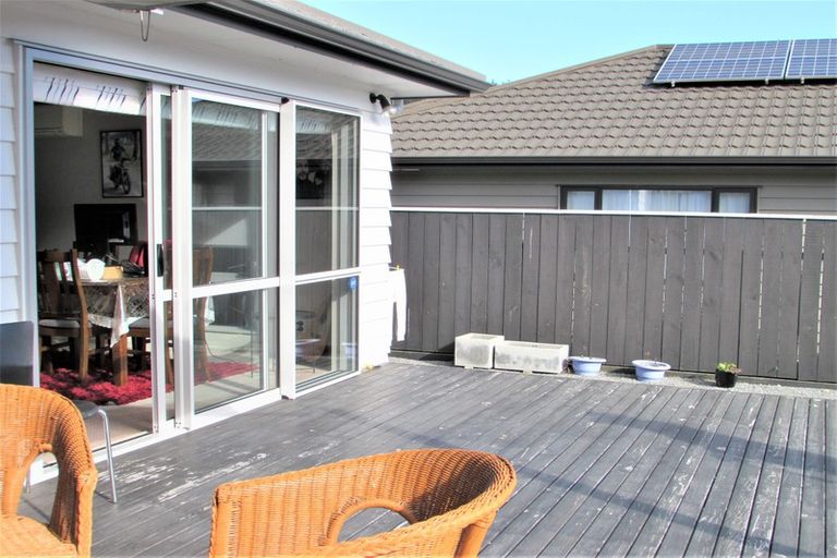 Photo of property in 15 Speldhurst Grove, Stokes Valley, Lower Hutt, 5019