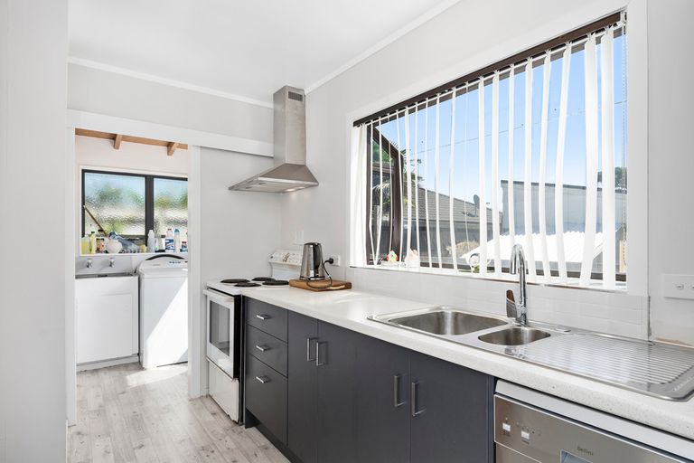 Photo of property in 1282b Papamoa Beach Road, Papamoa Beach, Papamoa, 3118