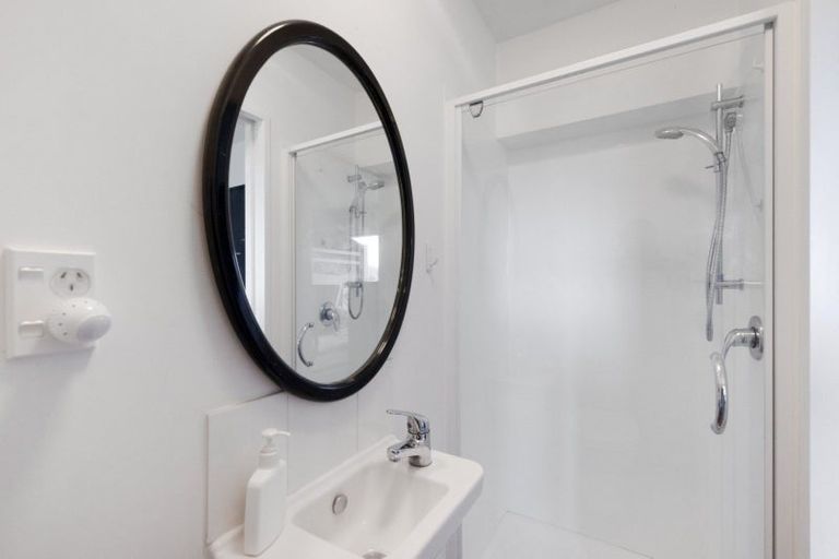 Photo of property in 24b Pine Avenue, Otumoetai, Tauranga, 3110