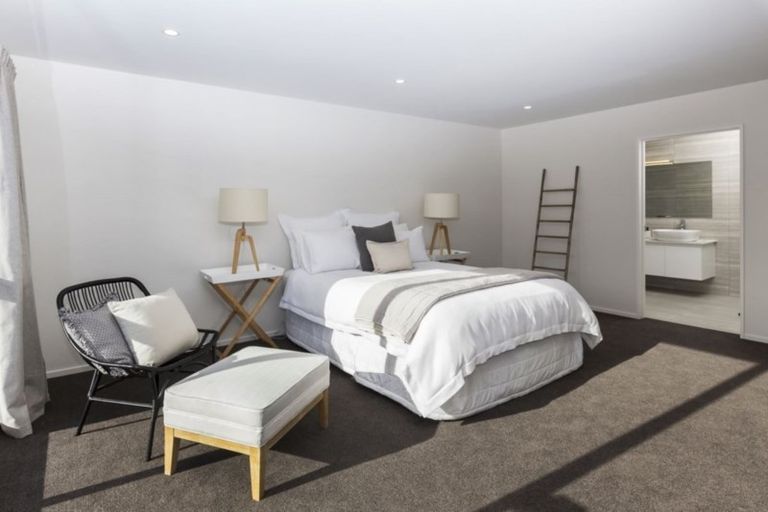 Photo of property in 32a Hewitts Road, Merivale, Christchurch, 8014